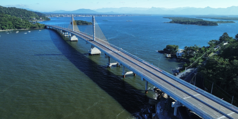 Brésil : Ce Pont a Transformé des Heures d&rsquo;Attente en Deux Minutes et Changé tout un Littoral